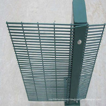 3/3.5/4mm Wire Diameter 358 High Security Wire Mesh Fence